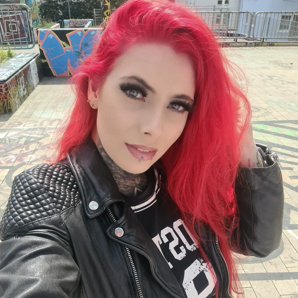 Model Highlight: Bonnie-Stylez aus Osnabrück (31 Jahre, 19.232 Follower)