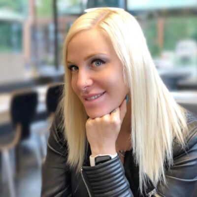 Lara-CumKitten – Das Model aus Wuppertal mit 60.254 Follower, 33 Jahre jung