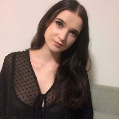 Jetzt entdecken: SophiaSapphire aus Dortmund, 27 Jahre alt, 4.581 Follower