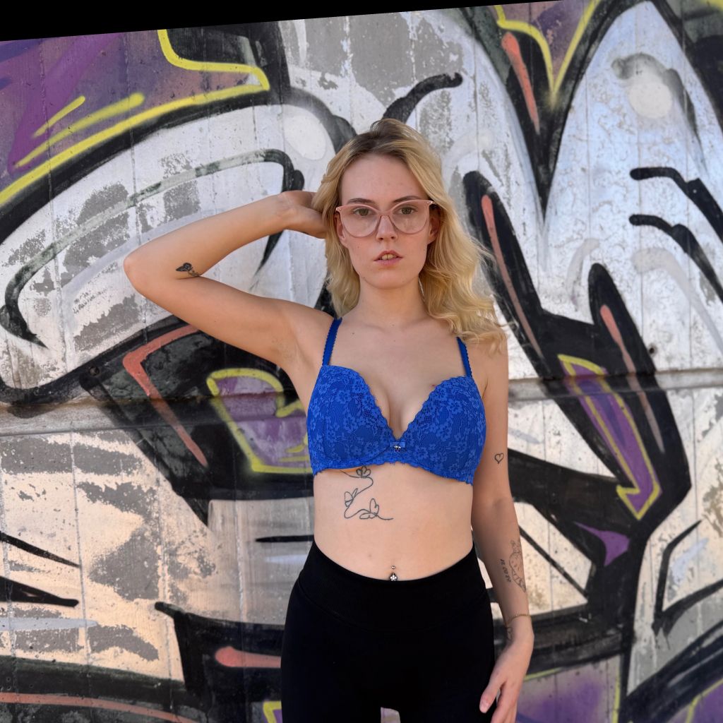 Jetzt Beikatha entdecken – Model, 23 Jahre alt aus Köln, 2.490 Fans